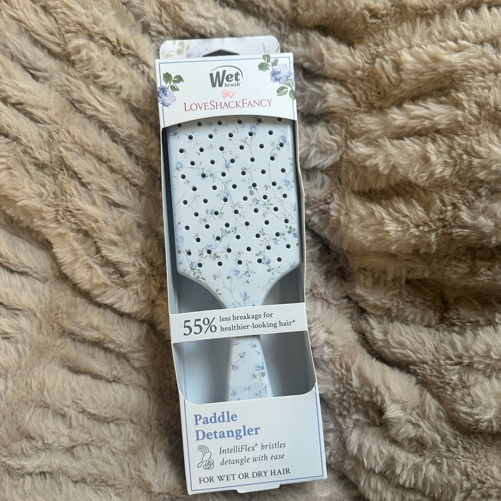 Wet Brush x LoveShackFancy Paddle Detangler